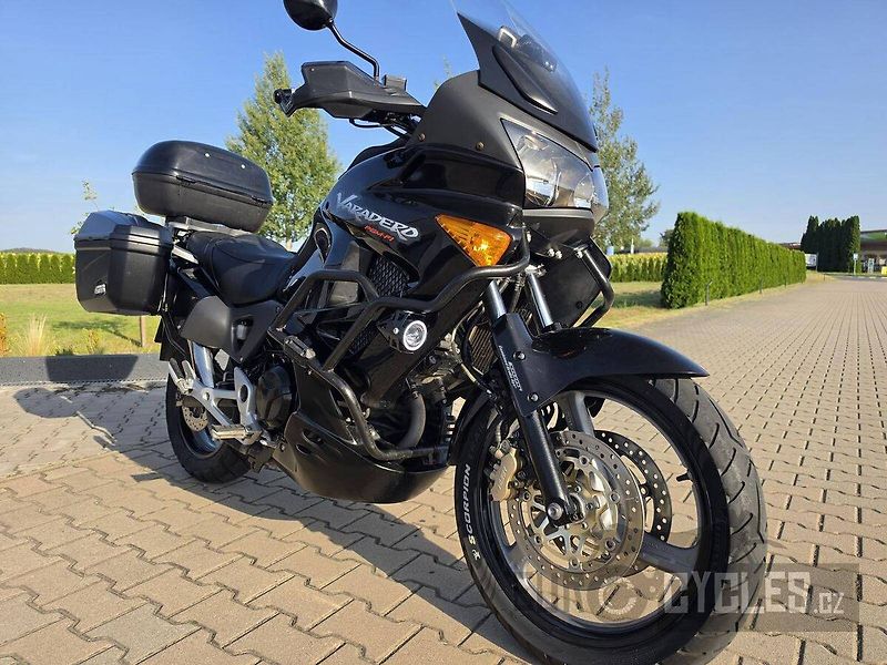 Honda XL 1000 V Varadero (2004) - fotka 2 z 17