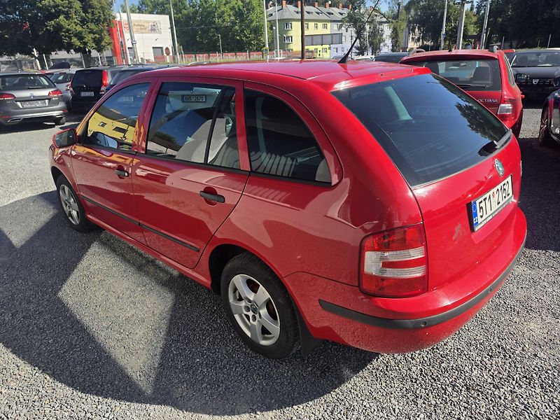 Škoda Fabia 1.2 HTP Park Senzor Klimatizac - fotka 3 z 18
