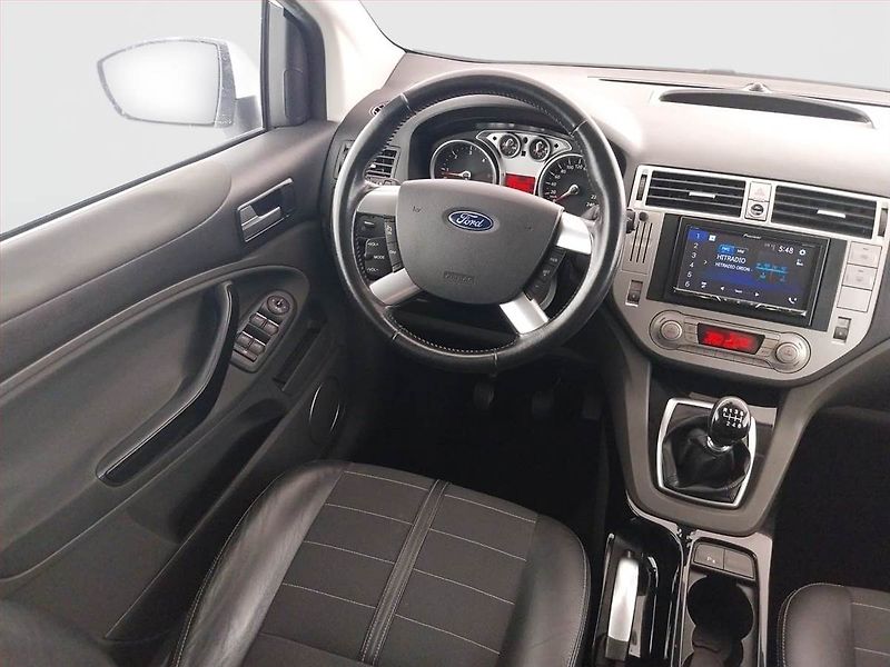Ford Kuga (2012) Titanium 2.0 TDCi, 4X4 - fotka 7 z 19