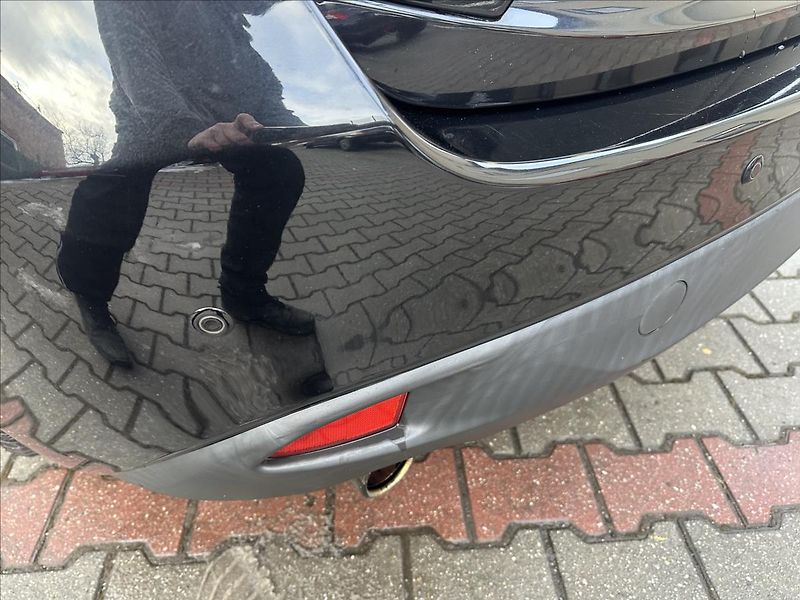 Mazda 3 2,0 121kw G165 TOP - fotka 22 z 22
