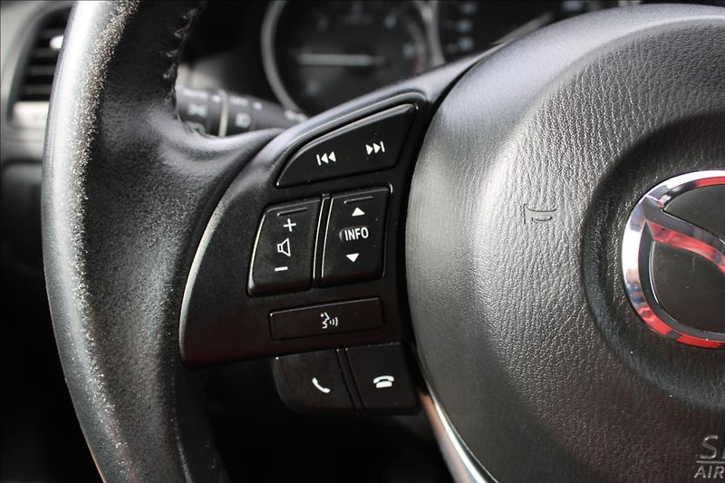 Mazda CX-5 2,2 D Skyactiv  NAVI,XENONY,ČR - fotka 17 z 31