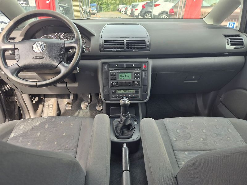 Volkswagen Sharan 1.9TDi 96kW,nová STK,7míst,DPH - fotka 12 z 25