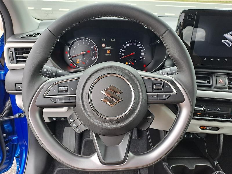 Suzuki Swift (2026) 1,2 ELEGANCE HYBRID - fotka 10 z 16