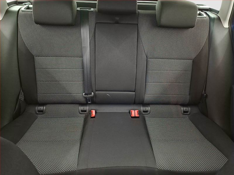 Škoda Octavia (2015) Ambition 2.0 TDI, ČR,1.maj - fotka 10 z 13