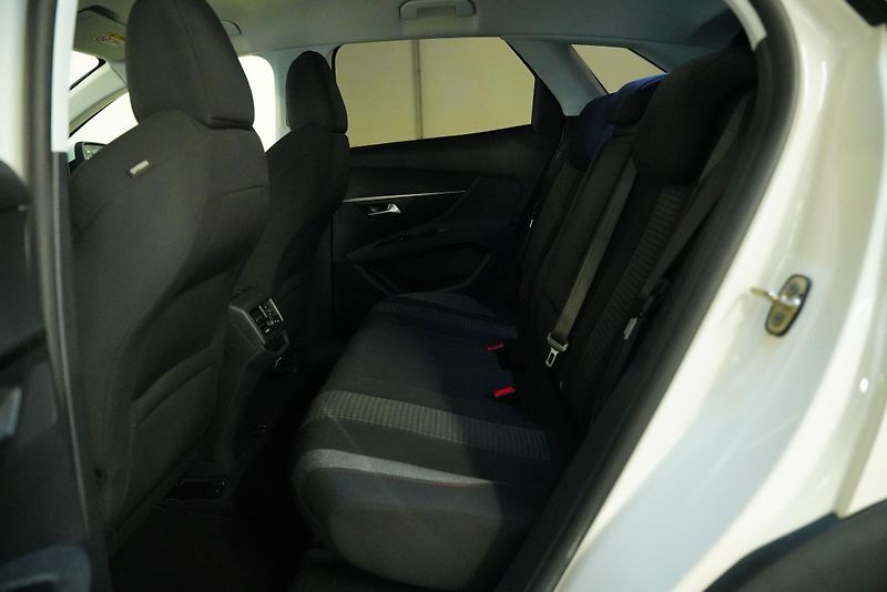 Peugeot 3008 - fotka 24 z 25