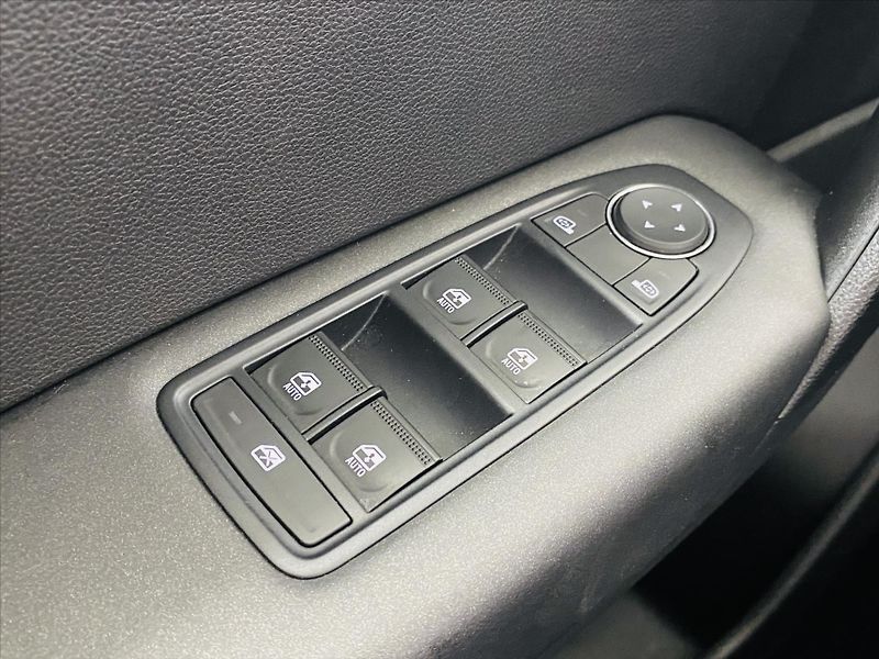 Renault Captur 1,0 TCe 67kW  LPG - fotka 12 z 27