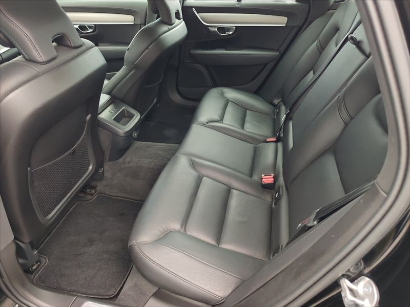 Volvo S90 2,0 B5 Plus Bright AT - fotka 7 z 11