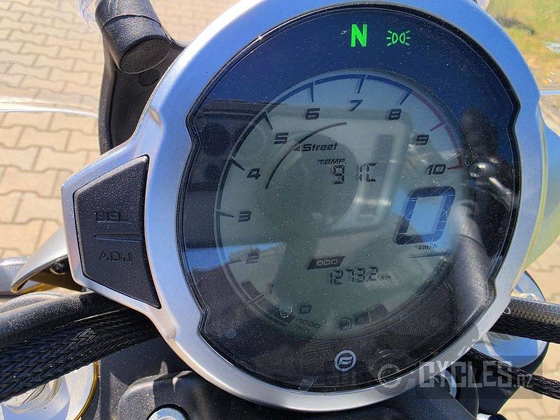 CFMOTO 700 CL-X Adventure (2024) - fotka 15 z 18