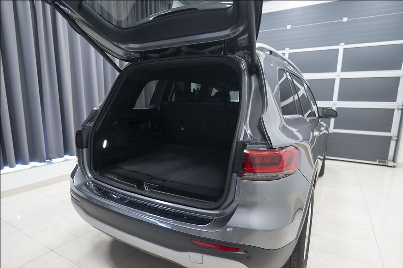 Mercedes-Benz GLB 2,0 200d 4MATIC NAVI KAMERA ČR - fotka 46 z 47
