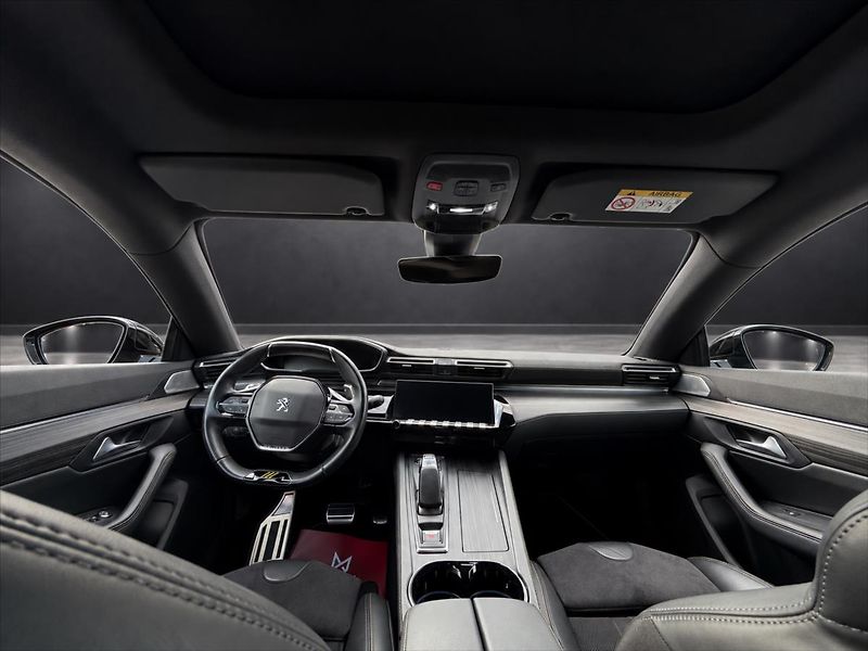Peugeot 508 1,6 265 kW PSE GT Hybrid DPH - fotka 11 z 12