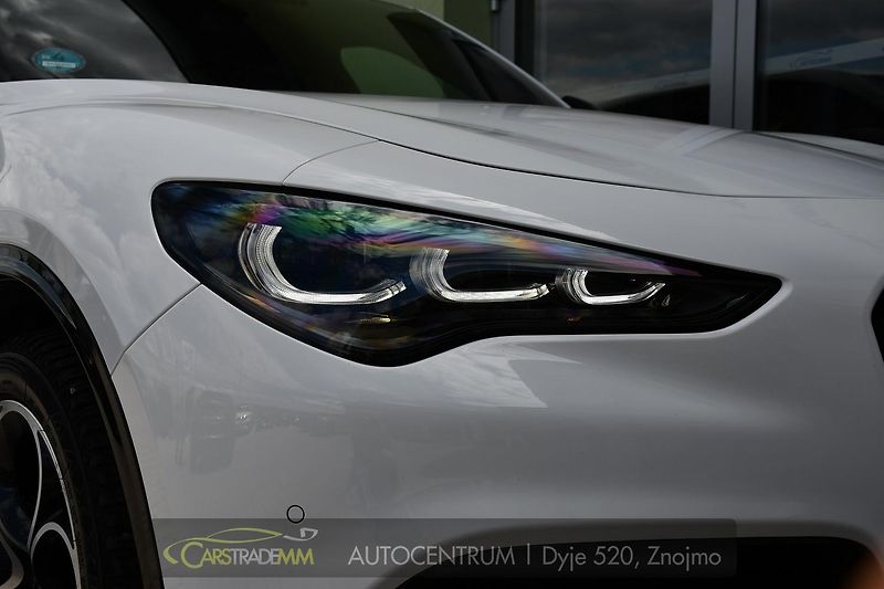 Alfa Romeo Stelvio 2.2 JTDm 154kW  Veloce - fotka 48 z 49