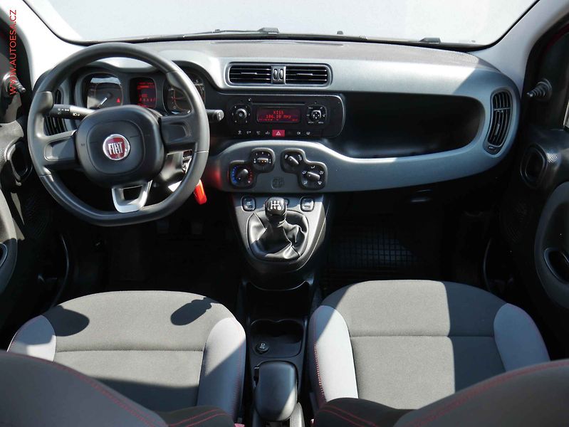 Fiat Panda (2017) 1.2i, ČR, AC - fotka 8 z 14