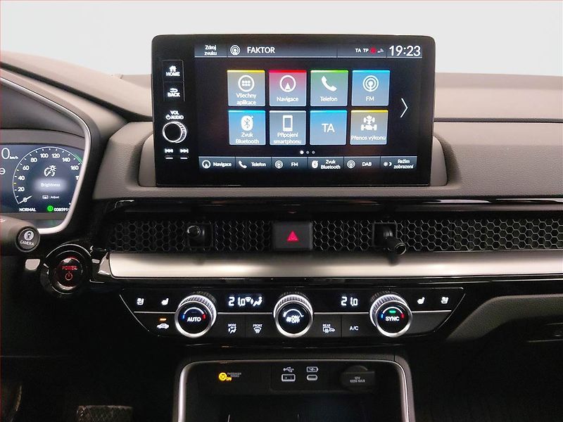 Honda CR-V (2024) 2.0i-MMD HEV - fotka 12 z 17