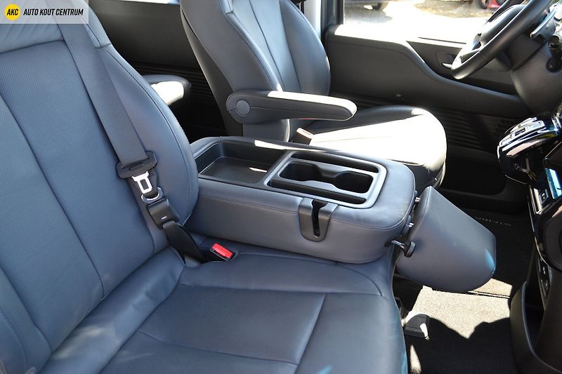 Hyundai Staria 2.2CRDi PREMIUM A/T- 9 MÍST - fotka 15 z 79