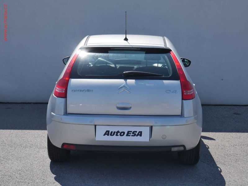 Citroën C4 (2010) 1.4i, ČR, AC, tempo - fotka 5 z 12