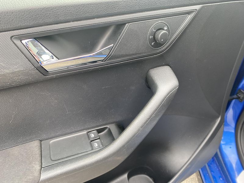 Škoda Fabia (2015) 1.2tsi Monte Carlo - fotka 16 z 21
