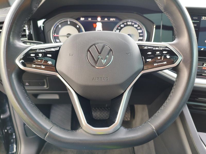 Volkswagen Touareg (2022) 3,0 TDI Elegance 210 KW - fotka 16 z 40
