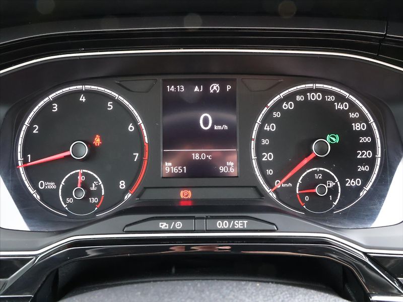 Volkswagen Polo 2,0 TSI GTI 147kW DSG LED Beat - fotka 15 z 28