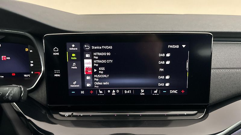 Škoda Octavia 2.0 TDI DSG Style Combi - fotka 11 z 27