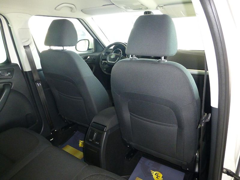 Škoda Yeti (2010) 1,2TSI*TAŽ**NAV*PARK S**XENONY - fotka 18 z 18