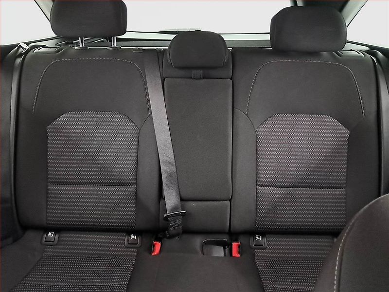 Kia Ceed (2022) 1.5 T-GDI, Automat, Serv.kniha - fotka 10 z 21