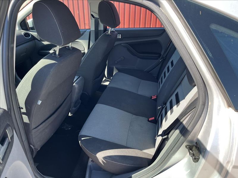 Ford Focus 1,6 i LPG KLIMA ROZVODY BRC 34 - fotka 13 z 33