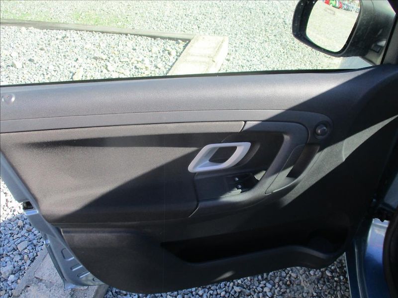 Škoda Fabia 1,4 i 16v, klima, serv.kniha, - fotka 12 z 33
