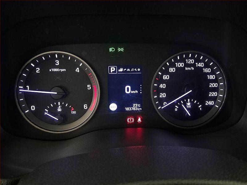 Hyundai Tucson (2016) 1.7 CRDi, Automat, Navi - fotka 11 z 20