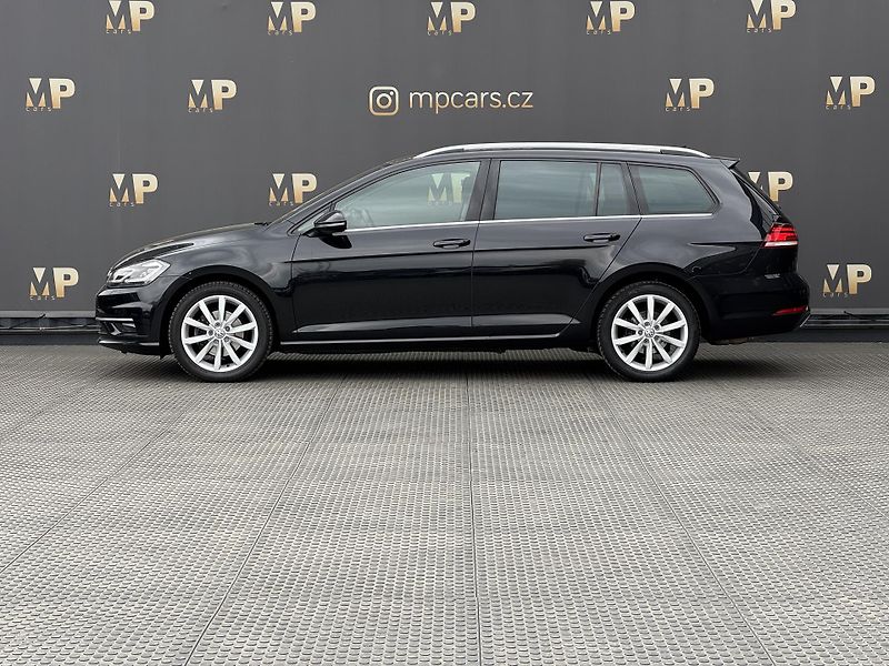 Volkswagen Golf (2017) 2.0TDi MAN Highline+, DPH, RZV - fotka 5 z 49