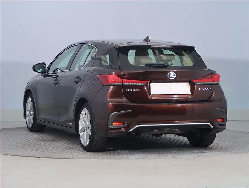 Lexus CT 200h (2020) 200h, Automat, ČR,1.maj - fotka 4 z 19