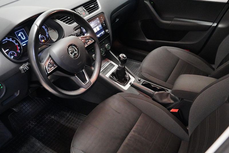 Škoda Octavia - fotka 5 z 6