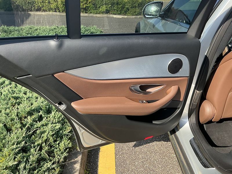 Mercedes-Benz Třídy E 220 d ALL TERRAIN 4MATIC - fotka 21 z 24
