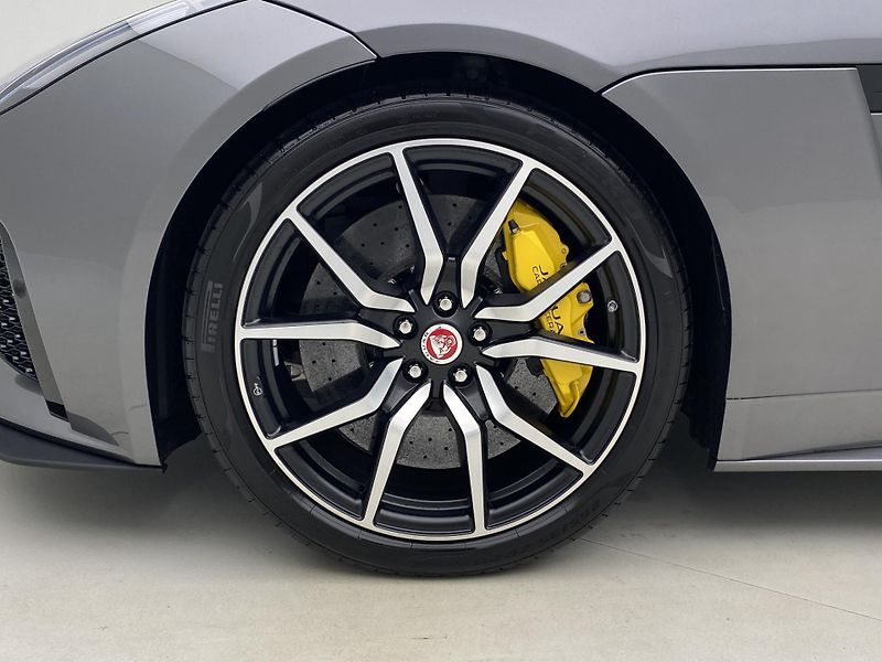 Jaguar F-Type SVR 5.0 423kW AWD CZ REZERVACE - fotka 30 z 42