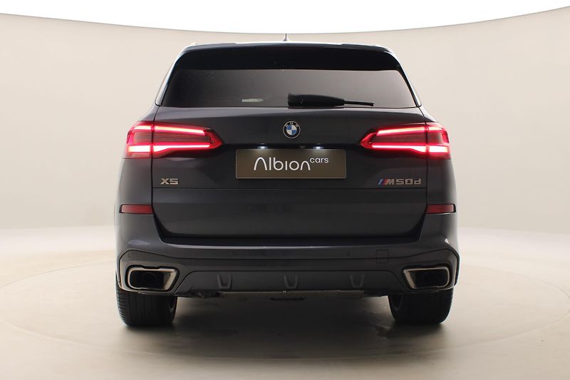 BMW X5 M50D xDrive CZ AUT REZERVACE - fotka 11 z 123
