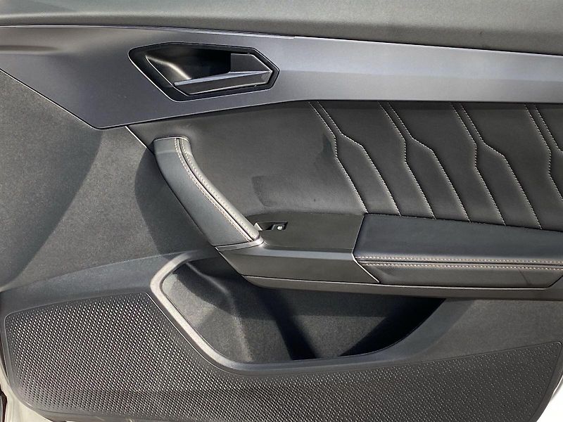 Cupra Formentor (2023) 1.5 TSI - fotka 17 z 36