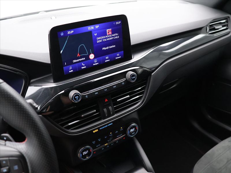 Ford Kuga 2,0 TDCi 140kW AWD ST Line X C - fotka 22 z 34