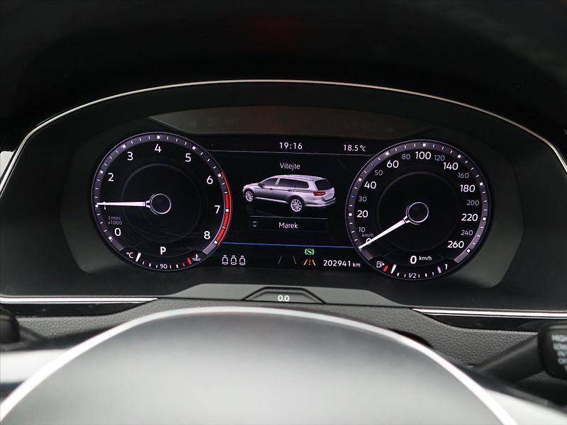 Volkswagen Passat Alltrack 2,0 TSI 162kW 4Motion - fotka 14 z 27