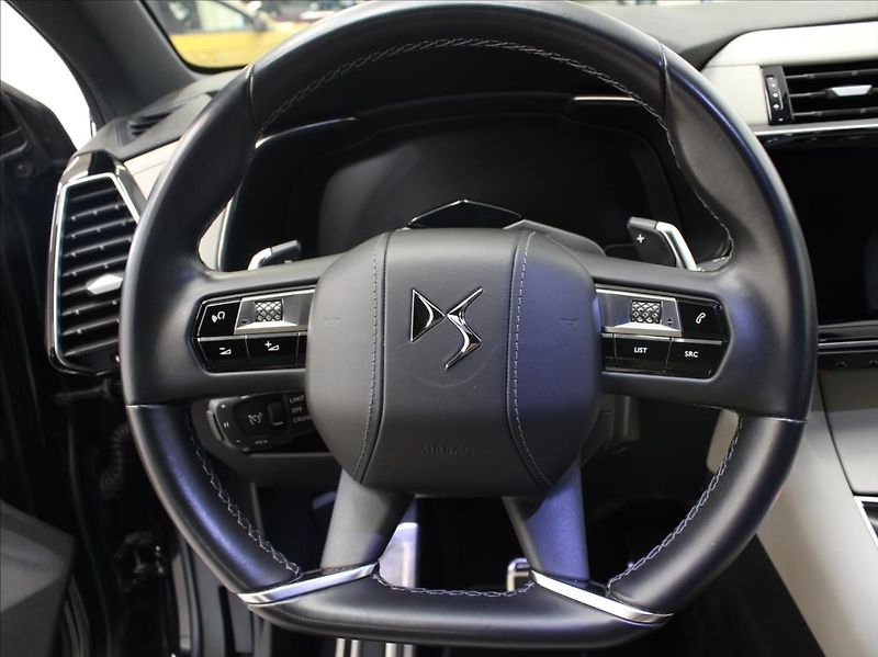 DS Automobiles DS7 Crossback 1,6 PHEV 360 4x4 Perf.Pano. ČR - fotka 9 z 16