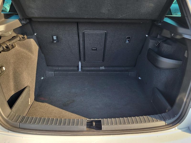Škoda Karoq 2.0 TDi DSG 4x4 SPORTLINE - fotka 41 z 47