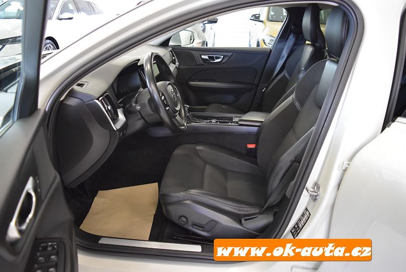 Volvo V60 2.0 D PRAV.SERVIS AUTOMAT 2020 - fotka 13 z 61