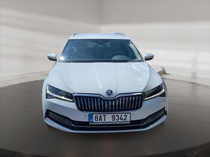 Škoda Superb 2,0 TDI 110 Style - fotka 2 z 11