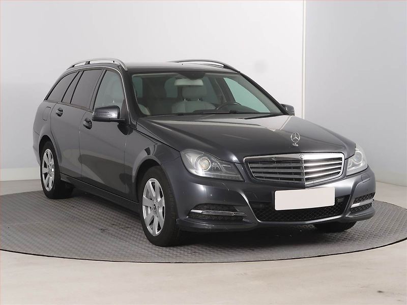 Mercedes-Benz Třídy C (2013) C 200 CDI, Automat, Serv.kniha - fotka 1 z 17