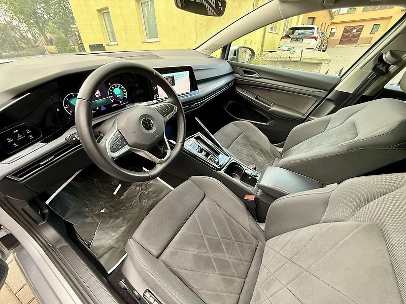Volkswagen Golf (2022) 2,0TDi 110kW STYLE Masáž,ACC - fotka 8 z 18
