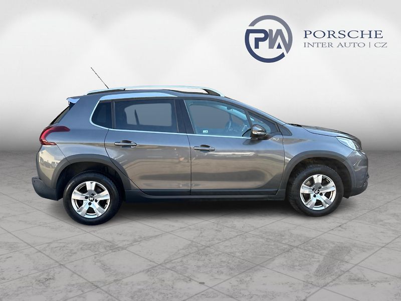 Peugeot 2008 1.2 PureTech Allure 73kW Man. - fotka 7 z 23