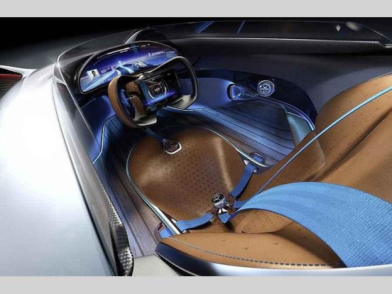 Koncept Mercedes-Benz Silver Arrow EQ