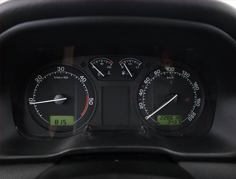 Škoda Octavia (2002) Elegance 1.9 TDI, Serv.kniha - fotka 8 z 12