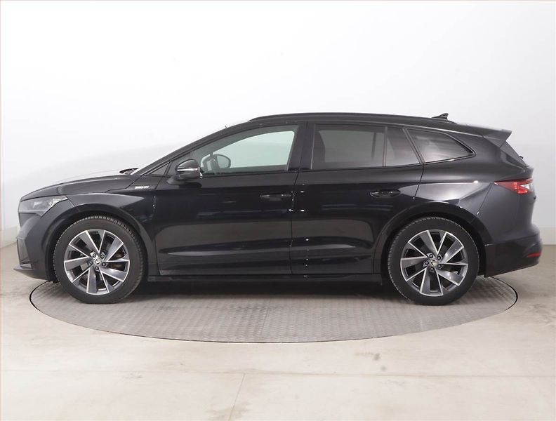 Škoda Enyaq (2021) Sportline iV 60 (62 kWh) - fotka 3 z 17