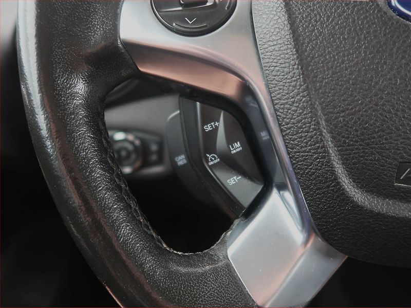 Ford Tourneo Connect (2017) Maxi Titanium 1.5 TDCi, 7Míst - fotka 18 z 25