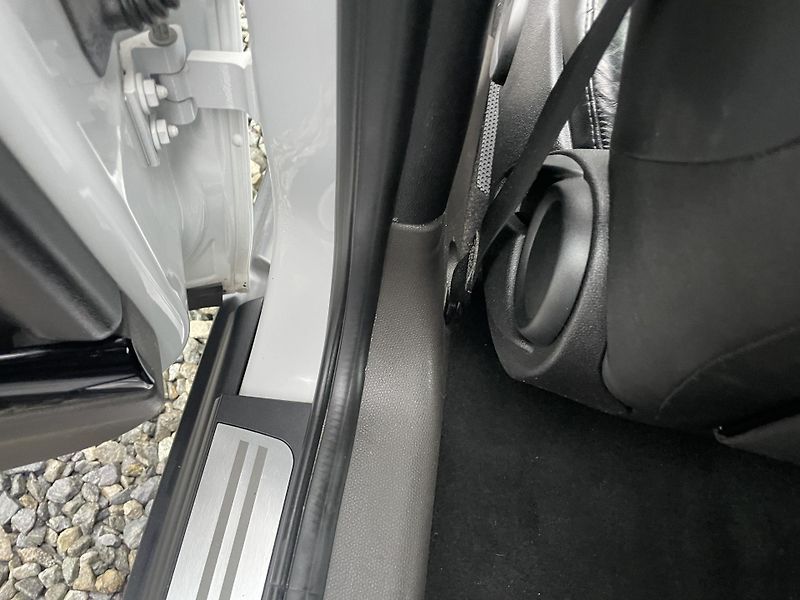 Mini Countryman 2.0SD 110PS COOPER D AUTOMAT!! - fotka 114 z 189