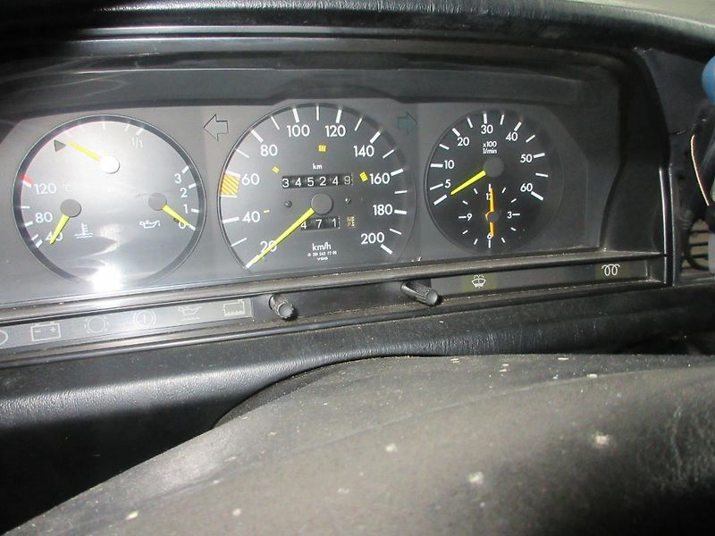 Mercedes-Benz 190 (1987) 2,5 D - fotka 7 z 17